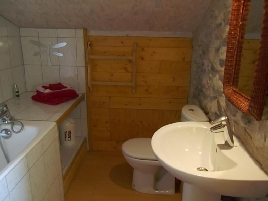 Chambres D'Hote Les Jardins De Prasserat Vallon-Pont-d'Arc Room photo